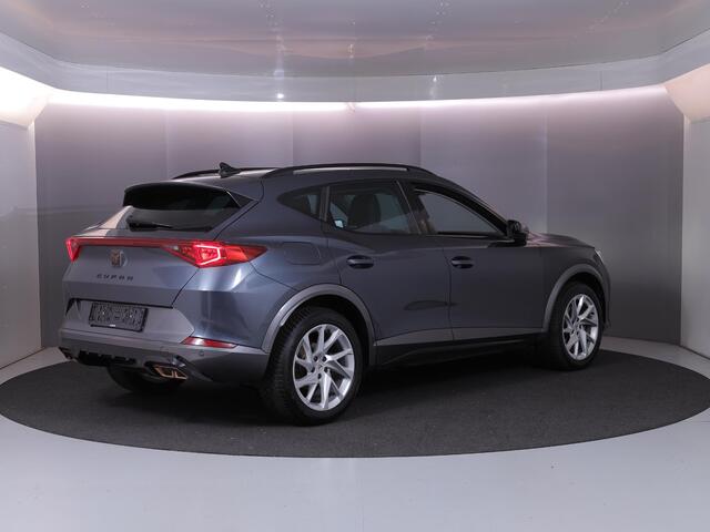 Cupra Formentor 1.4 e-Hybrid Business 204 pk Automaat | Navigatie via App | Parkeersensoren achter | Adaptieve cruise control | Autom. airco (3 zones) | Keyless | Stoel/stuur verwarming |