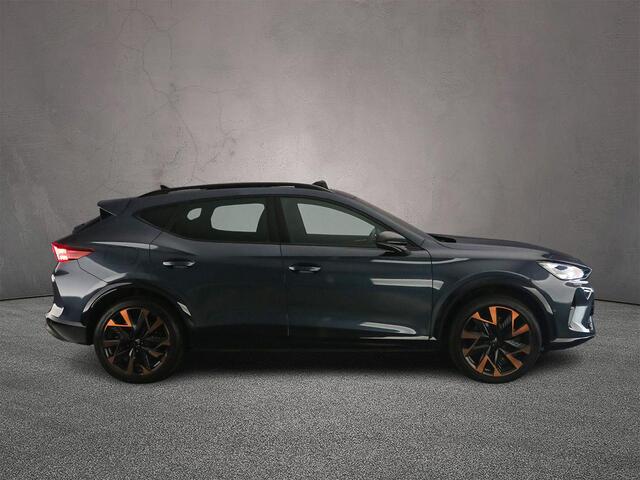 Cupra Formentor VZ Performance 1.5 TSI eHybrid 272pk DSG Automaat Panoramadak, Adaptive cruise control, Sennheiser audio, Navigatie, 360 camera, Achteruitrijcamera