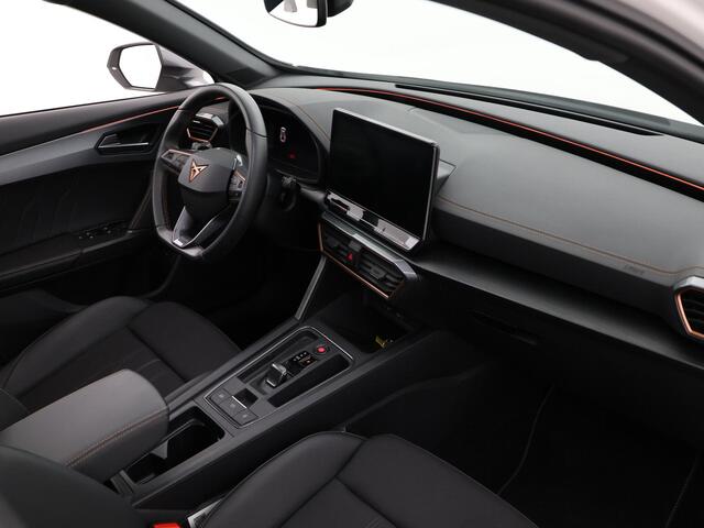 Cupra Formentor 1.4 TSI e-Hybrid 245pk DSG VZ Performance Limited · Panoramadak · Camera · Stuur- & Stoelverwarming · Keyless · Dodehoeksensor · 19"Velgen ·