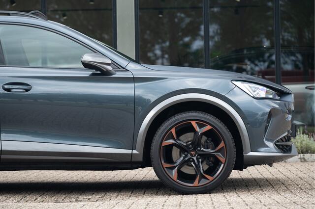 Cupra Formentor 1.4 e-Hybrid Performance | Pano | Trekhaak | ACC | Camera |
