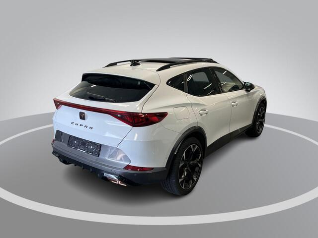 Cupra Formentor 1.4 245pk DSG e-Hybrid VZ Performance · Panoramadak · Leder · 360 Camera · Elek. Bestuurdersstoel · Stoelverwarming · 19'' Inch ·