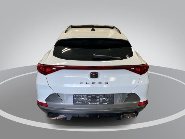 Cupra Formentor 1.4 245pk DSG e-Hybrid VZ Performance · Panoramadak · Leder · 360 Camera · Elek. Bestuurdersstoel · Stoelverwarming · 19'' Inch ·