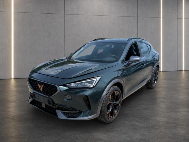 Cupra Formentor Binnenkort beschikbaar! 1.4 e-Hybrid VZ 245PK Copper edition VZ stuurwiel Trekhaak Camera Blindspot Carplay etc!