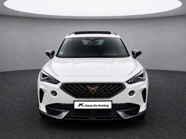 Cupra Formentor 1.4 245pk DSG e-Hybrid VZ Performance · Panoramadak · Camera · Trekhaak · Apple/Android Car Play · Navigatie · Stoelverwarming · 19'' Inch ·