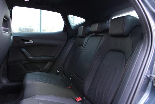 Cupra Formentor 1.4 e-Hybrid VZ Performance NAV/CAM,PANO,SPORTSTUUR,TREKHAAK