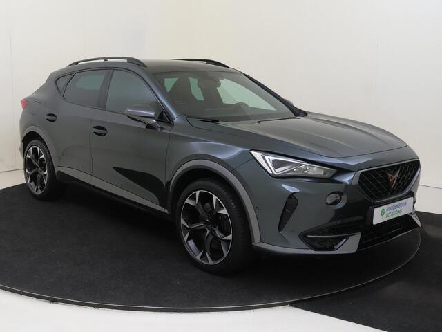 Cupra Formentor 1.4 e-Hybrid Performance | Trekhaak | Bestuurdersstoel met memory | Adaptieve demping | Adaptieve cruise control | Navigatie | Carplay | Stoelverwarming | Dodehoekdetectie |