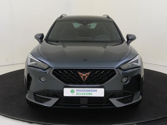 Cupra Formentor 1.4 e-Hybrid Performance | Trekhaak | Bestuurdersstoel met memory | Adaptieve demping | Adaptieve cruise control | Navigatie | Carplay | Stoelverwarming | Dodehoekdetectie |