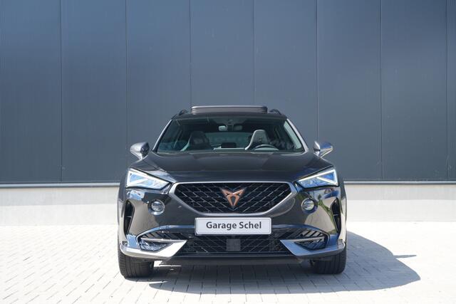 Cupra Formentor 1.4 e-Hybrid VZ Performance 245pk - Matrix LED - Pano - Leder - Trekhaak - Stuurverwarming - Navi - Rijklaar