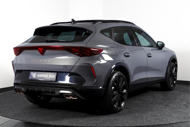 Cupra Formentor 1.5 TSI e-Hybrid VZ Performance | S/K-Panodak | Dig. Cockpit | Adapt. Cruise | Stoel-+Stuurverw. | PDC | 360 Camera | NAV + App. Connect | ECC | Elek. Klep | LM 19" | 7411