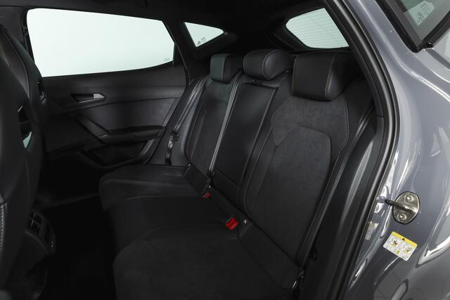 Cupra Formentor 1.5 TSI e-Hybrid VZ Performance | S/K-Panodak | Dig. Cockpit | Adapt. Cruise | Stoel-+Stuurverw. | PDC | 360 Camera | NAV + App. Connect | ECC | Elek. Klep | LM 19" | 7411