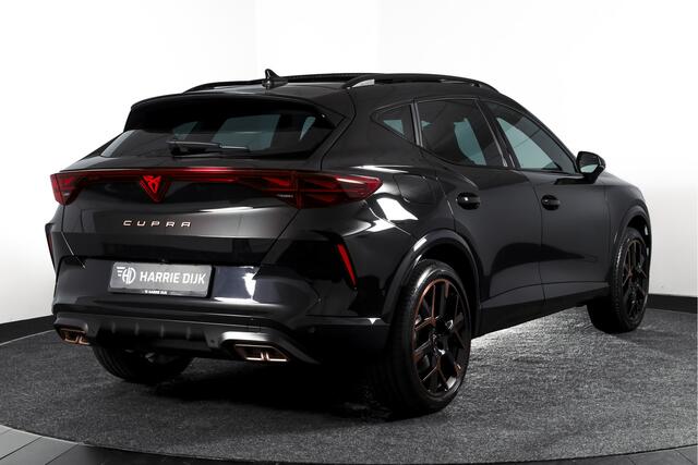 Cupra Formentor 1.5 TSI e-Hybrid VZ Tribe Edition | S/k-Panodak | Dig. Cockpit | Adapt. Cruise | Stoel-+ Stuurverw. PDC | 360 Camera | NAV + App. Connect | ECC | Elek. Klep | LM 19" | 7989