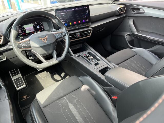 Cupra Formentor 1.4 e-Hybrid VZ Performance / AUTOMAAT/ 245 PK/ CAMERA/ PARK. SENSOREN/ DCC/ DODE HOEK/ KEYLESS/ STOEL-STUURVERWARM./ VIRTUAL COCKPIT/ LED/ FULL LINK/ ADAPT. CRUISE/ NAVI/ CLIMA/ DAB/ 19" LMV