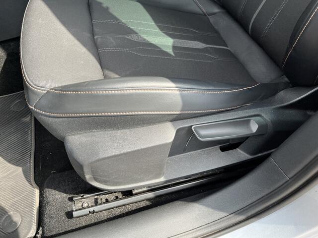 Cupra Formentor 1.4 e-Hybrid VZ Performance / AUTOMAAT/ 245 PK/ CAMERA/ PARK. SENSOREN/ DCC/ DODE HOEK/ KEYLESS/ STOEL-STUURVERWARM./ VIRTUAL COCKPIT/ LED/ FULL LINK/ ADAPT. CRUISE/ NAVI/ CLIMA/ DAB/ 19" LMV