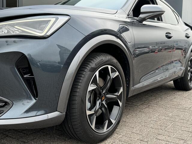 Cupra Formentor 1.4 e-Hybrid Adrenaline Geheel rijklaar incl. 12m garantie ! | Trekhaak | 18" LMV incl. 4 nieuwe all season banden | PDC achter en Camera | 204 pk! | Climate control | Keyless | Full LED | Navi | Dikke Hybrid!