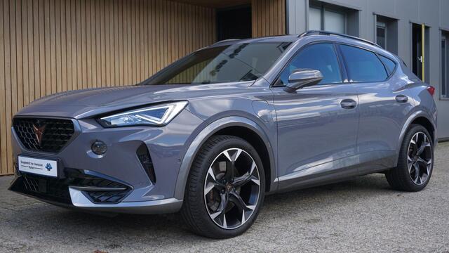Cupra Formentor 1.4 245PK e-Hybrid VZ Copper Edition Pano.Dak Leder F1-Stuurwiel Stoel/Stuur V.W. 360-View *Complete Cupra*