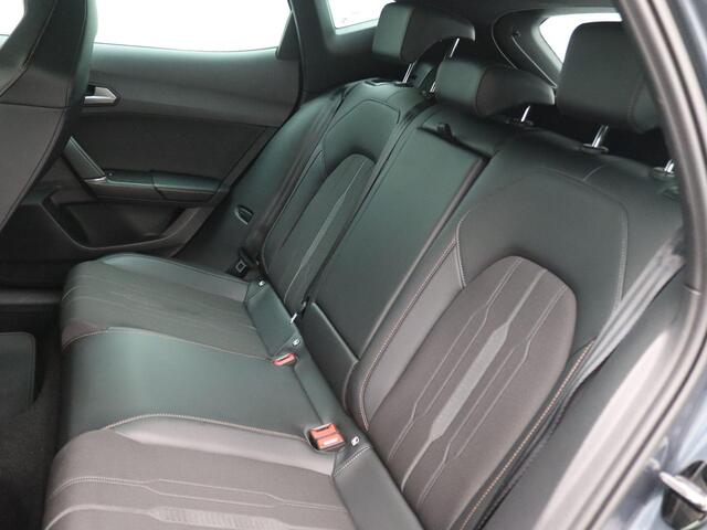 Cupra Formentor 1.4 e-Hybrid VZ Performance 245PK DSG Trekhaak, Achteruitrijcamera, Side Assist, Elektr. Achterklep, 19" LM Velgen, Memorystoel, Stoel-stuurverwarming