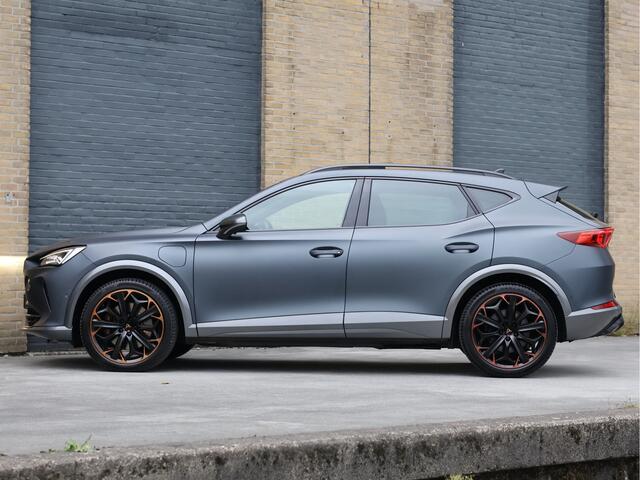 Cupra Formentor 1.4 e-Hybrid VZ Copper edition | Full option | Pano | Matrix | Rondomzicht | Sport stoelen |