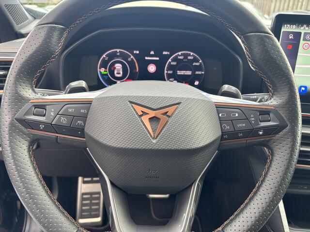 Cupra Formentor 1.4 e-Hybrid VZ Copper Edition Automaat All-Seasons / Camera / Carplay