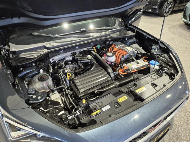 Cupra Formentor 1.4 TSI e-Hybrid VZ Performance Limited 360 Camera | El Trekhaak | Virtual | 19" | Stoelverwarming