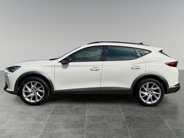 Cupra Formentor 1.4 204pk e-Hybrid Business Verwarmbaar stuurwiel | Parkeersensoren achter | Keyless entry & go
