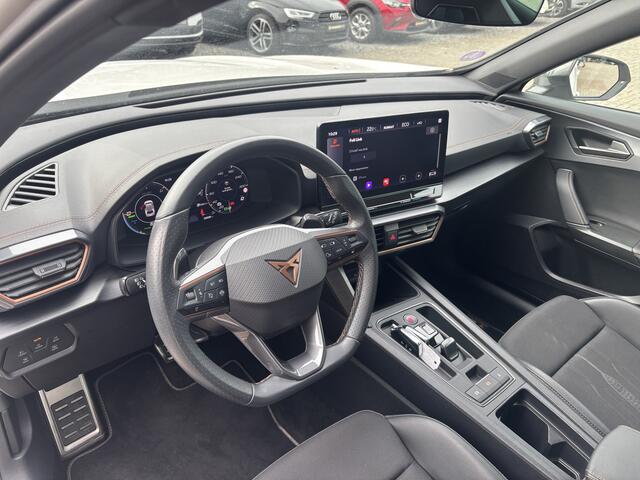 Cupra Formentor 1.4 e-Hybrid VZ Black Line PHEV Automaat Kuipstoelen / Full LED / Keyless