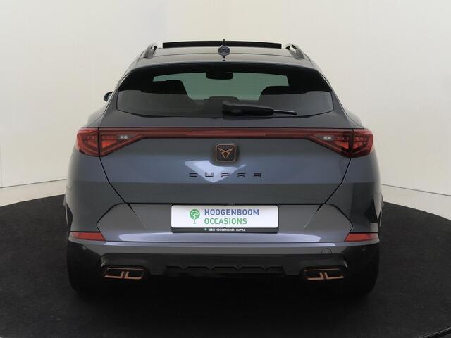 Cupra Formentor 1.4 e-Hybrid VZ Performance | SoH 100% | Panoramadak | Achteruitrijcamera | Adaptieve demping | Keyless | Adaptieve cruise control | Dodehoekdetectie | Stoel- en stuurwielverwarming | Navigatie |