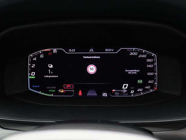 Cupra Formentor 1.4 e-Hybrid VZ Black Edition 245PK DSG Supersportstuur, Kuipstoelen met geheugen, Trekhaak, Panoramadak, Memorystoel, 19" LM Velgen, Leder, Elektr. Achterklep, Side Assist, Matrix LED Verlichting