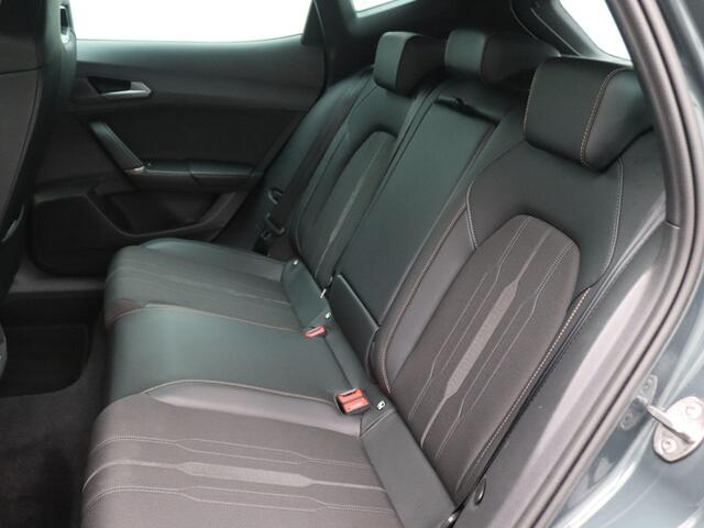 Cupra Formentor 1.4 e-Hybrid VZ Copper Edition 245PK DSG 360gr. Camera, 19" LM Velgen, Elektr. Achterklep, Memorystoel, Side Assist, Keyless, Stoel-Stuurverwarming