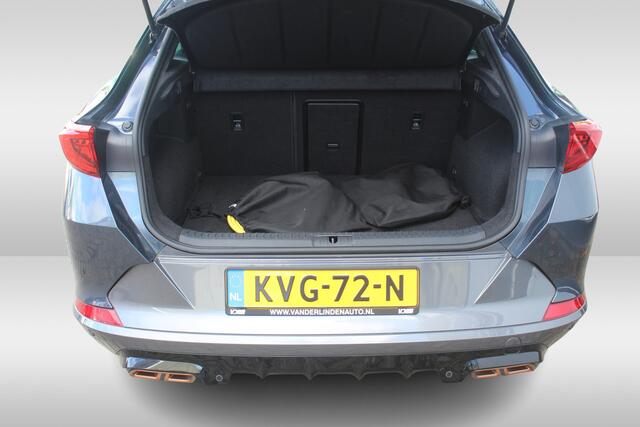 Cupra Formentor 1.4 TSI e-Hybrid Essential Apple Carplay/Android Auto l Voorstoelen verwarmd l Keyless entry / start l stuur verwarmd