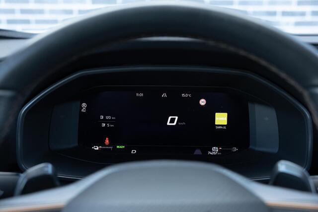 Cupra Formentor 1.4 e-Hybrid VZ Copper Edition | Achteruitrijcamera | Parkeersensoren | Keyless Entry | Elektrische Achterklep | Lichtmetalen Velgen 19 inch | Stoelverwarming | Cruise Control Adaptief | Dodehoekdetectie | Navigatie | Apple Carplay | Android Auto | Plug-in Hybrid (PHEV)