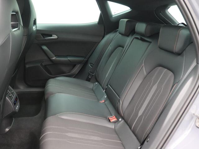 Cupra Formentor 1.4 e-Hybrid VZ Performance 245PK DSG SOH 98,675, 360gr. Camera, Memorystoel, Side Assist, Keyless, 19" LM Velgen, Elektr. Achterklep, Navi