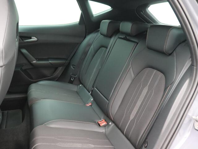 Cupra Formentor 1.4 e-Hybrid VZ Performance 245PK DSG SOH 87%, Trekhaak, Achteruitrijcamera, Keyless, Panoramadak, Side Assist, Navi, Stoel-Stuurverwarming, 19" LM Velgen