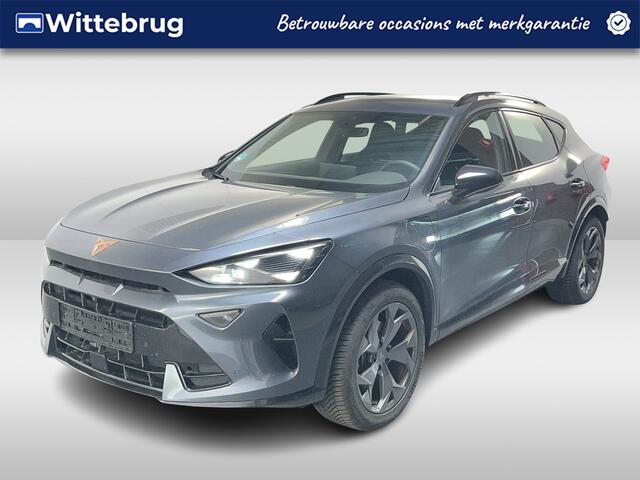 Cupra Formentor 1.5 TSI e-Hybrid Business / AUTOMAAT/ PARK.SENSOR.V+A/ 360 CAMERA/ FULL LINK/ STUUR+STOELVERWARM./ ACC/ MEMORY SEAT/ ELEK.ACHTERKLEP/ KEYLESS/ DIGITAL DASH/ RIJ-MODI/ NAVI/ DAB/ CLIMA/ LED/ 18'' LMV