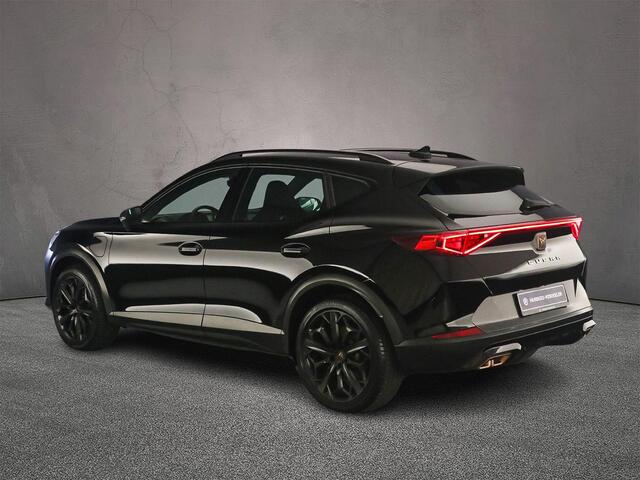 Cupra Formentor 1.4 e-Hybrid VZ Tribe Edition 245pk DSG Automaat, Adaptive cruise control, Stoelverwarming, Stuurverwarming, Achteruitrijcamera, Dodehoeksensoren, Navigatie, App-connect, Full LED koplampen