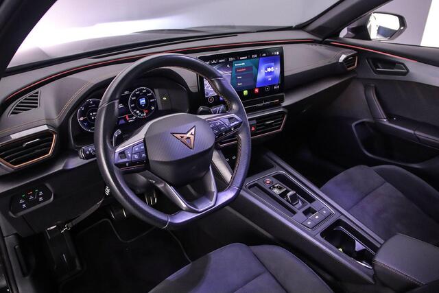 Cupra Formentor 1.4 e-Hybrid VZ Tribe Edition 245pk DSG Automaat, Adaptive cruise control, Stoelverwarming, Stuurverwarming, Achteruitrijcamera, Dodehoeksensoren, Navigatie, App-connect, Full LED koplampen