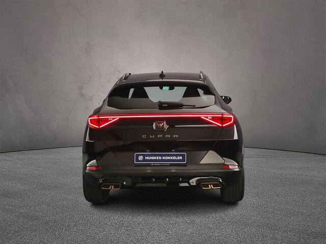 Cupra Formentor 1.4 e-Hybrid VZ Tribe Edition 245pk DSG Automaat, Adaptive cruise control, Stoelverwarming, Stuurverwarming, Achteruitrijcamera, Dodehoeksensoren, Navigatie, App-connect, Full LED koplampen