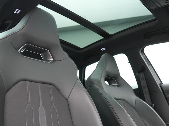 Cupra Formentor 1.4 e-Hybrid VZ Copper Edition PHEV 245pk Dealer O.H | Panodak | Adaptive Cruise | Camera | Sportstoelen & Stuur Verwarmd | Keyless | Blis | Sfeerverlichting | Apple Carplay | DAB | Navigatie | Virtual | 19"L.M | Plug In Hybrid