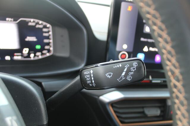 Cupra Formentor 1.4 TSI e-Hybrid Essential Apple Carplay/Android Auto l Voorstoelen verwarmd l Keyless entry / start l stuur verwarmd