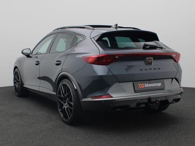 Cupra Formentor 2.0 TSI 190PK DSG Panoramadak, Trekhaak, Achteruitrijcamera, Navi, Stoelverwarming, 19" LM Velgen