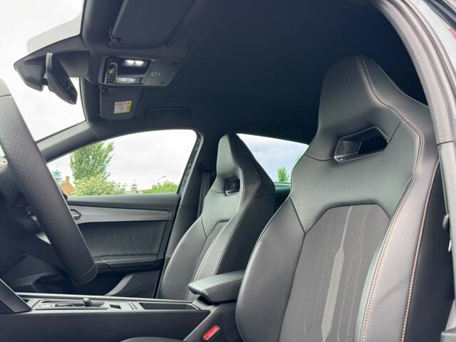 Cupra Formentor 1.4 e-Hybrid VZ 245PK SOH 93% Copper edition VZ stuurwiel Trekhaak Camera Blindspot