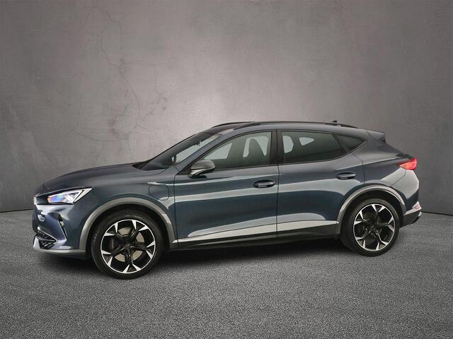 Cupra Formentor 1.4 e-Hybrid VZ Performance 245pk DSG Automaat, Adaptive cruise control, 360 camera, Achterklep elektrisch, Navigatie, App-connect, Matrix LED koplampen, Bestuurdersstoel elektrisch, Parkeersensoren,