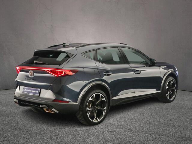 Cupra Formentor 1.4 e-Hybrid VZ Performance 245pk DSG Automaat, Adaptive cruise control, 360 camera, Achterklep elektrisch, Navigatie, App-connect, Matrix LED koplampen, Bestuurdersstoel elektrisch, Parkeersensoren,