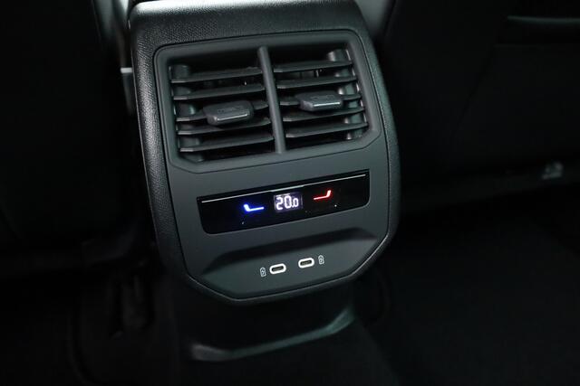Cupra Formentor 1.4 e-Hybrid VZ Performance | Rijklaar! | Adapt. Cruise | Camera + PDC | Stoel- Stuurverw. | All Season | 19'' | Navi