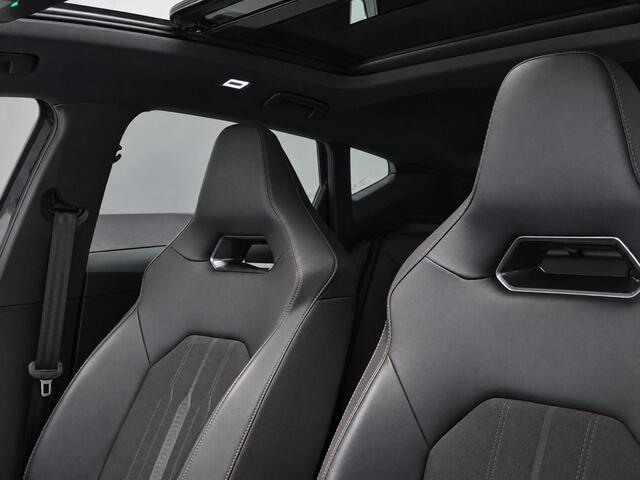Cupra Formentor 1.4e-Hybrid 180kW/245PK VZ · Panoramadak · Camera · Navigatie · Apple/Android Car Play · Stuur -& Stoelverwarming · Elektrische stoelverstelling ·