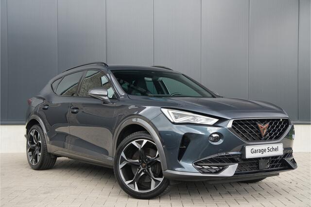 Cupra Formentor 1.4 TSI e-Hybrid VZ - ACC - Stoel-stuurverwarming - Navi - Camera - Matrix LED - Kuipstoelen - Rijklaar