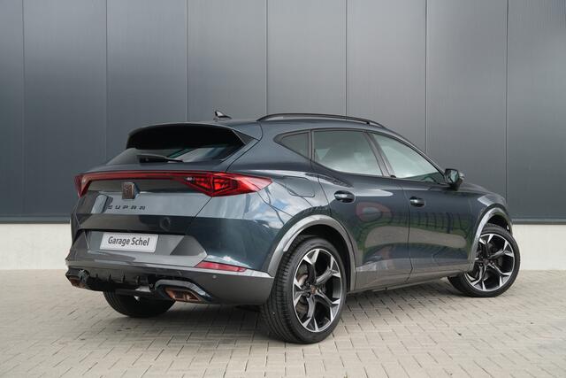 Cupra Formentor 1.4 TSI e-Hybrid VZ - ACC - Stoel-stuurverwarming - Navi - Camera - Matrix LED - Kuipstoelen - Rijklaar