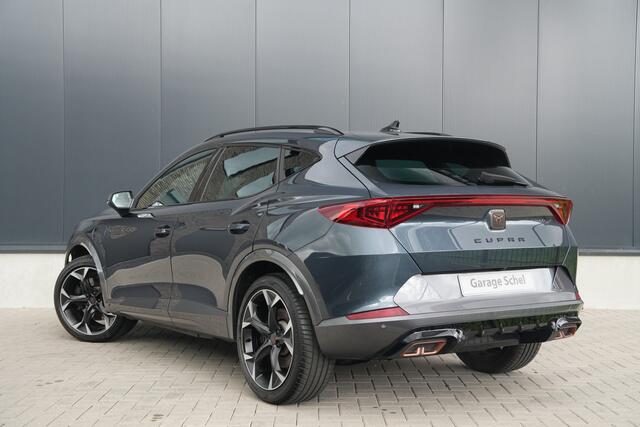 Cupra Formentor 1.4 TSI e-Hybrid VZ - ACC - Stoel-stuurverwarming - Navi - Camera - Matrix LED - Kuipstoelen - Rijklaar