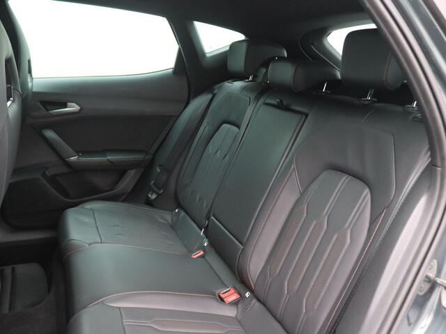 Cupra Formentor 1.4 e-Hybrid VZ Black Edition 245PK DSG SOH 89,6%, Trekhaak, Memorystoel, Leder, Elektr. Achterklep, Keyless, 19" LM Velgen, Side Assist