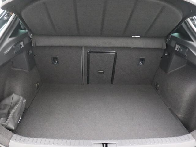 Cupra Formentor 1.4 e-Hybrid VZ Black Edition 245PK DSG SOH 89,6%, Trekhaak, Memorystoel, Leder, Elektr. Achterklep, Keyless, 19" LM Velgen, Side Assist