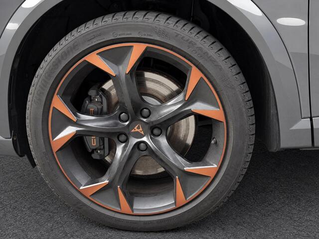 Cupra Formentor 1.4 245pk DSG e-Hybrid VZ Performance · Panoramadak · 360 Camera · Wegklapbare Trekhaak · Stoel-&Stuurverwarming · 19'' Inch ·